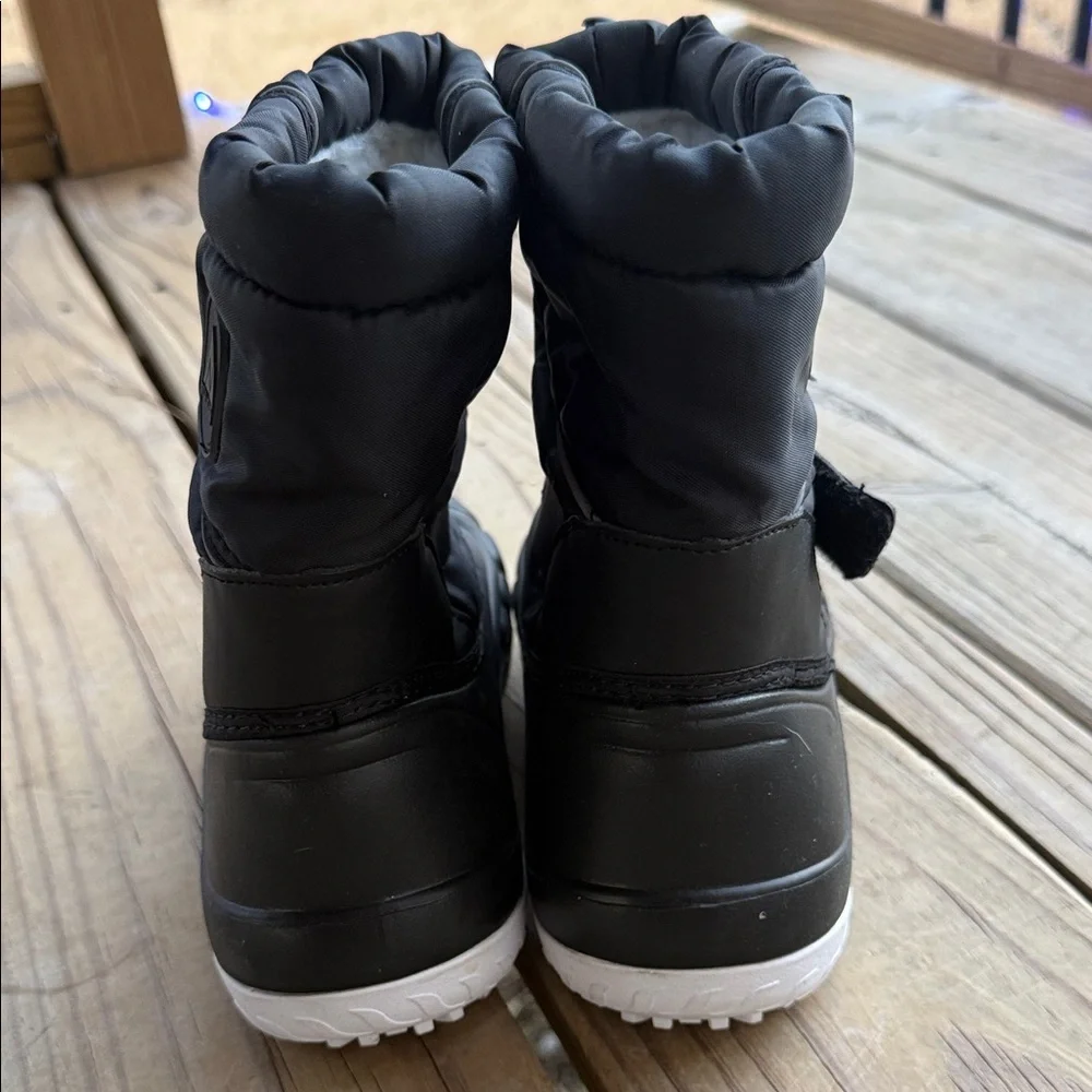 Nova Mountain Kid’s Size 11 Black Winter Snow Waterproof Boots